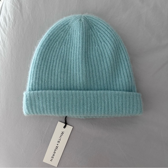 White + Warren Accessories - NWT White + Warren Cashmere Beanie